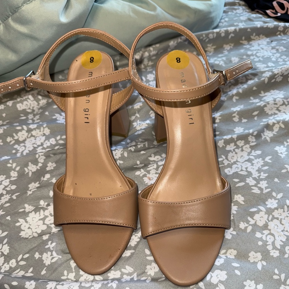 Madden Girl Beige Open-Toe Sandals